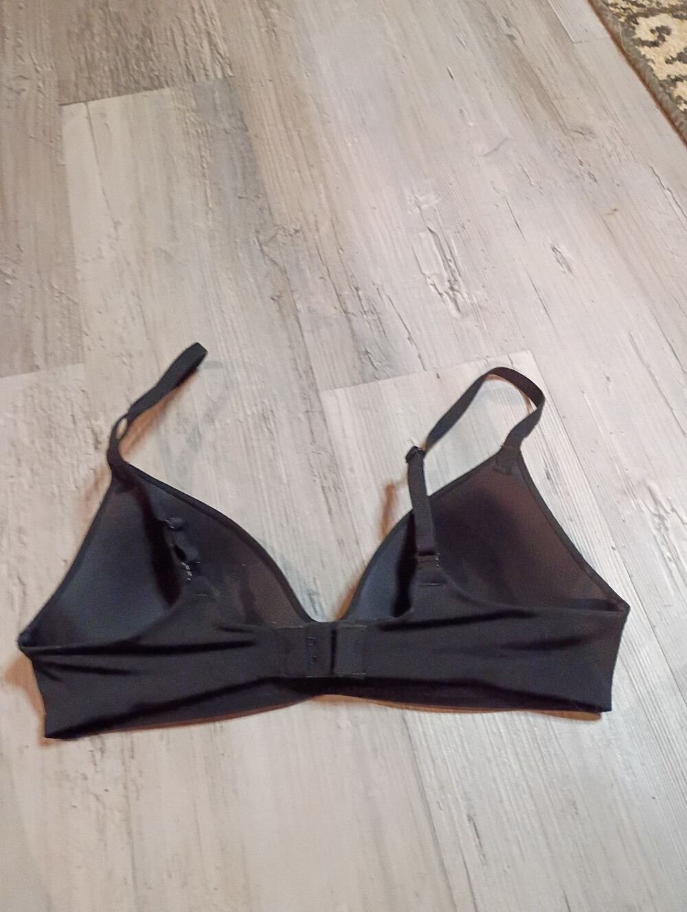 Victoria Secret - Picture 4 of 4